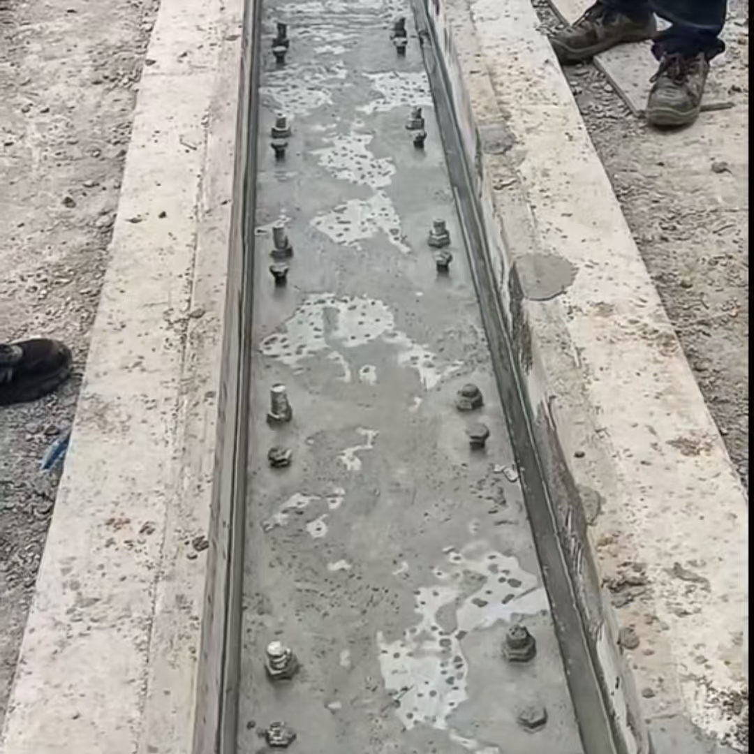 连州港口码头起重机龙门吊重型机械设备稳固用早强快凝轨道胶泥